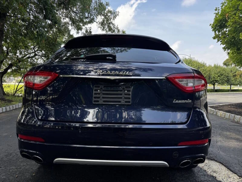 2018 Maserati Levante - Image 9 of 31
