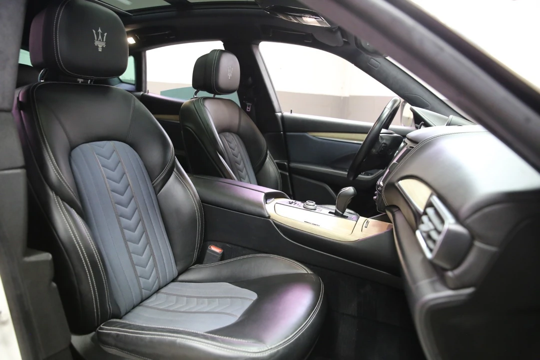 2018 Maserati Levante - Image 13 of 31