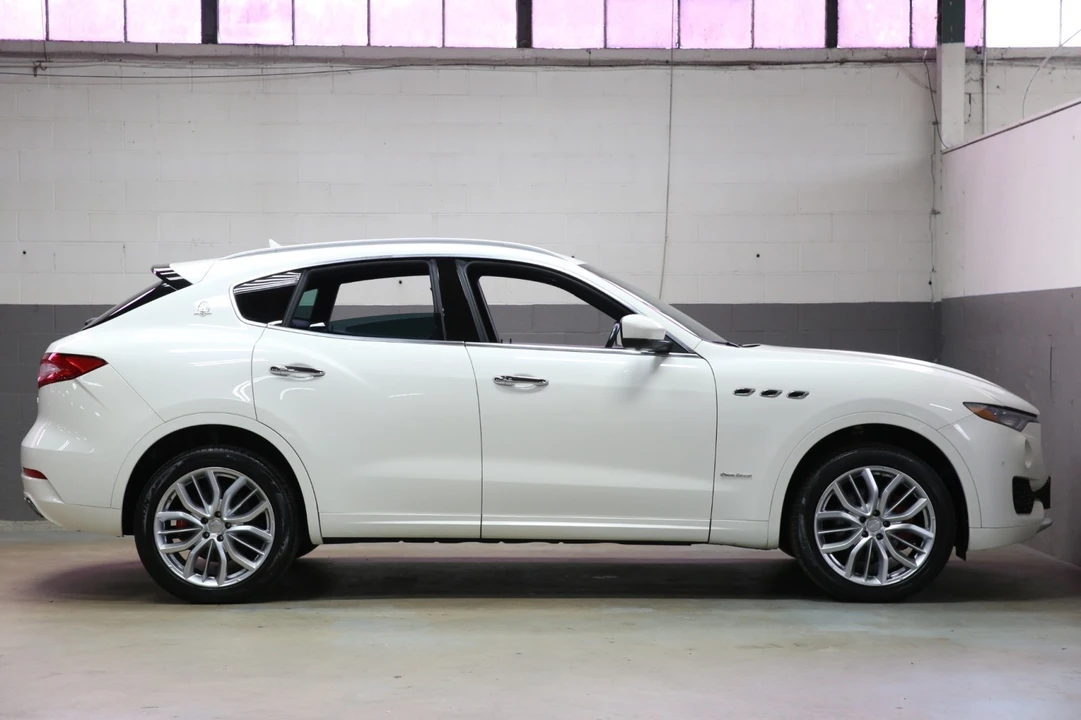 2018 Maserati Levante - Image 4 of 31
