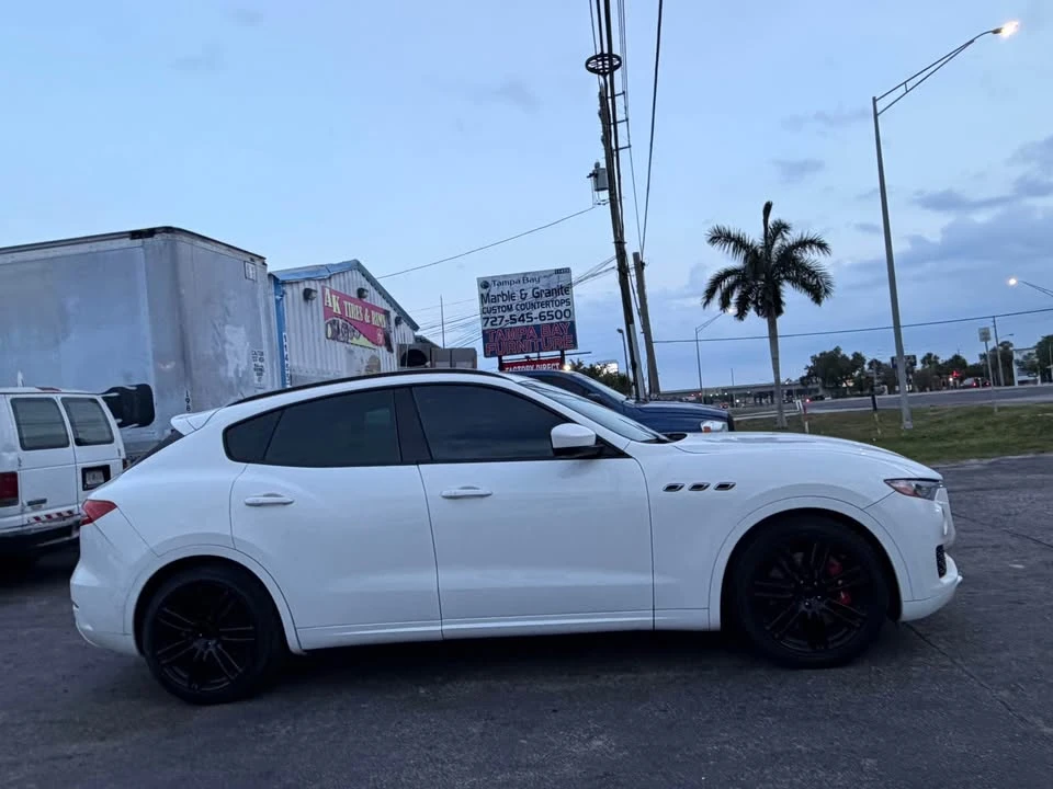 2018 Maserati Levante - Image 5 of 20