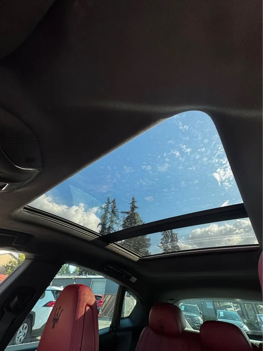 2018 Maserati Levante - Image 17 of 20
