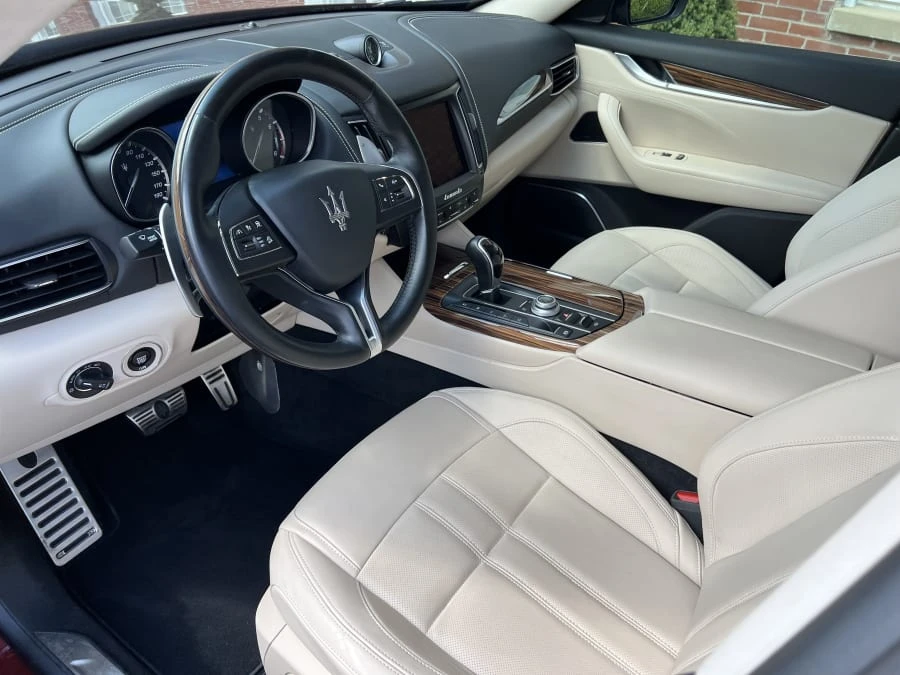 2018 Maserati Levante - Image 4 of 9