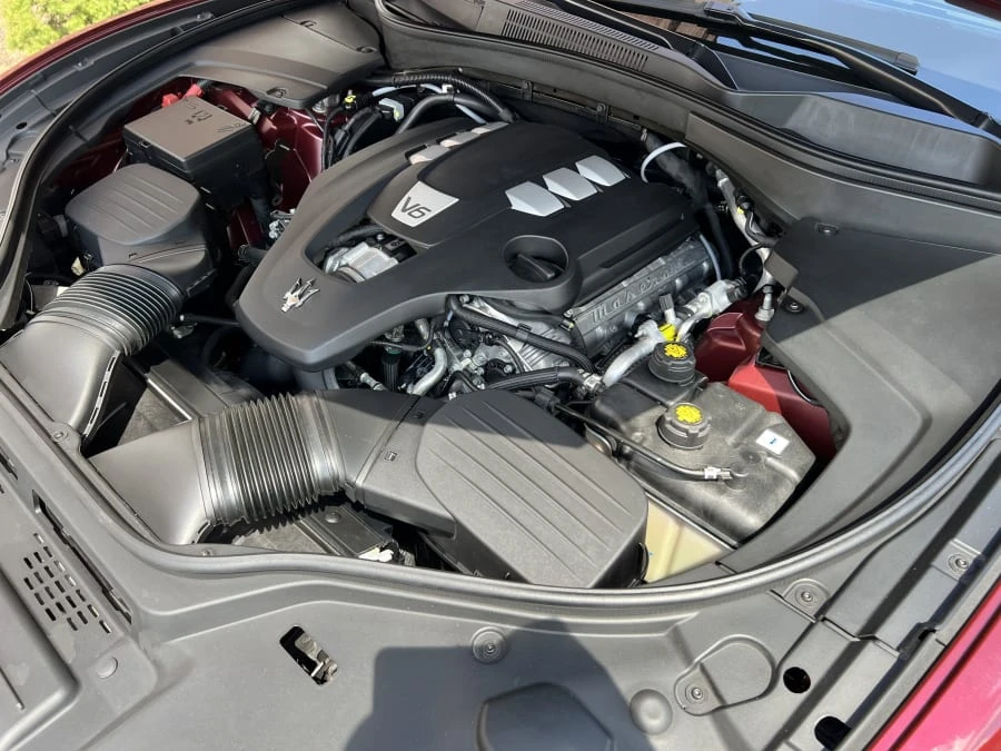 2018 Maserati Levante - Image 8 of 9