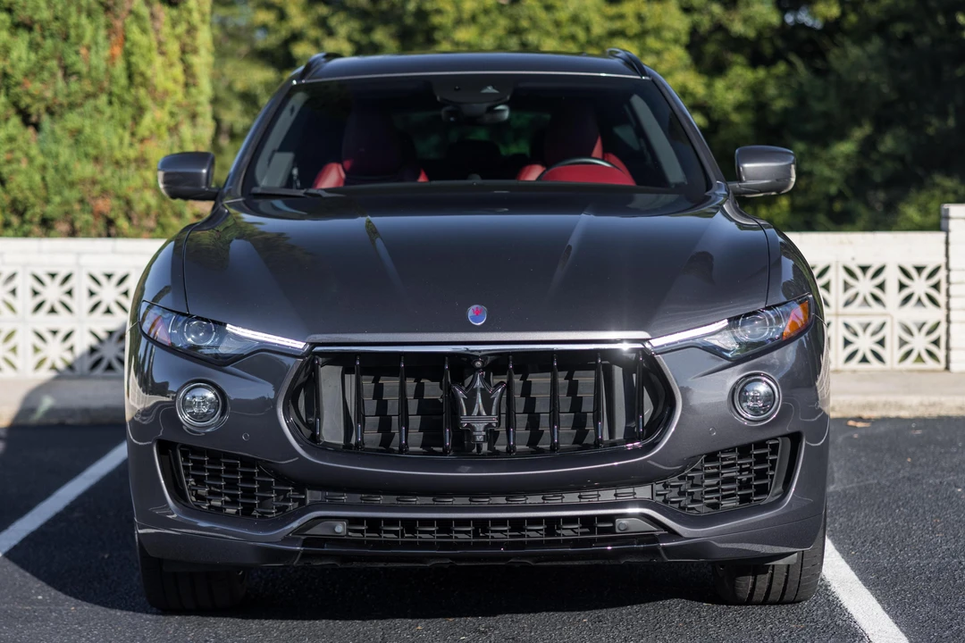 2018 Maserati Levante - Image 2 of 31