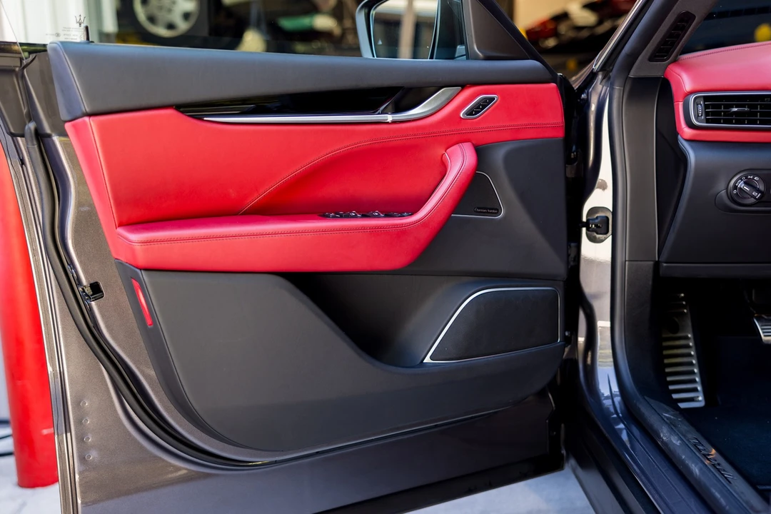 2018 Maserati Levante - Image 9 of 31