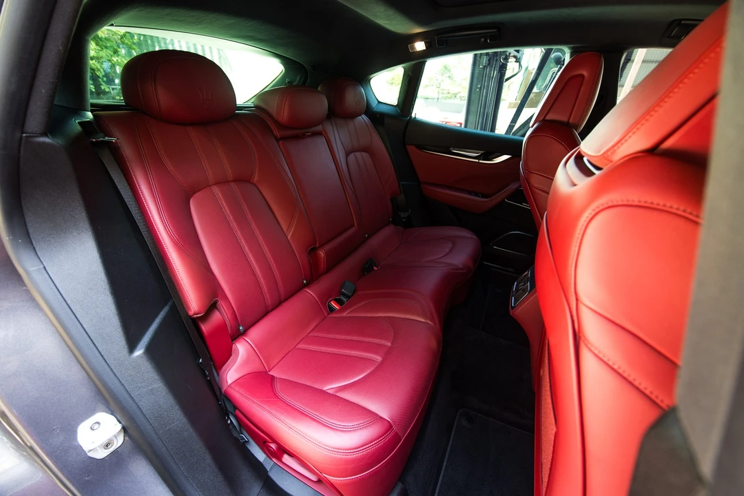2018 Maserati Levante - Image 17 of 31