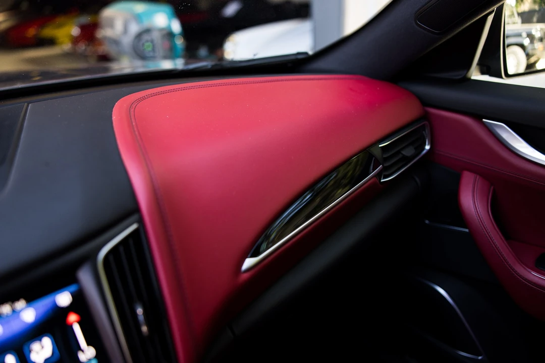 2018 Maserati - Image 30 of 31