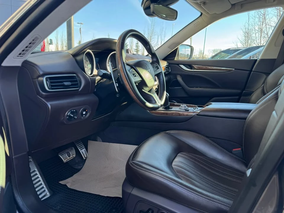 2018 Maserati Levante - Image 5 of 17