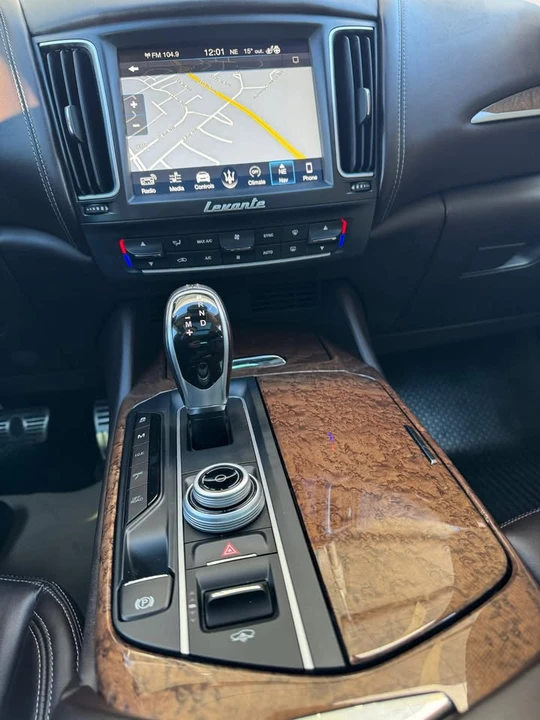 2018 Maserati Levante - Image 14 of 17