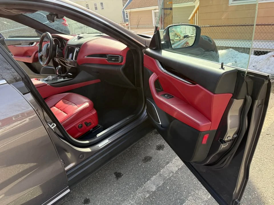2018 Maserati Levante - Image 15 of 16