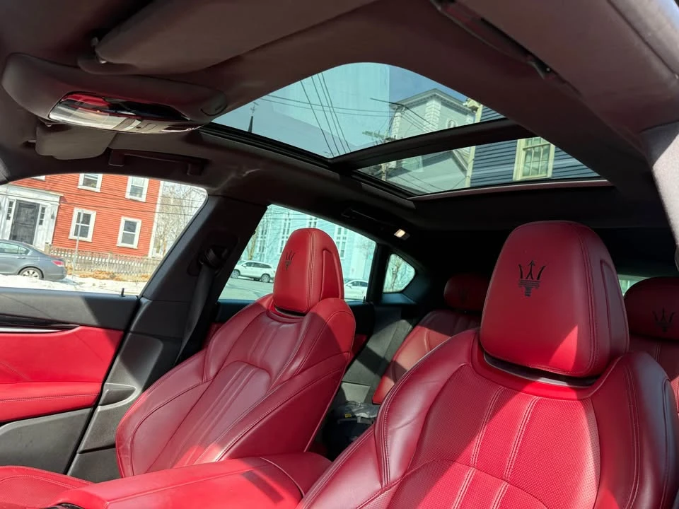 2018 Maserati Levante - Image 10 of 16