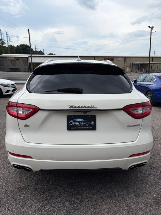 2018 Maserati Levante - Image 6 of 16