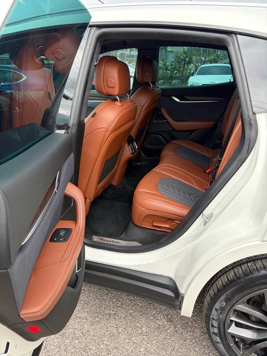 2018 Maserati Levante - Image 10 of 16