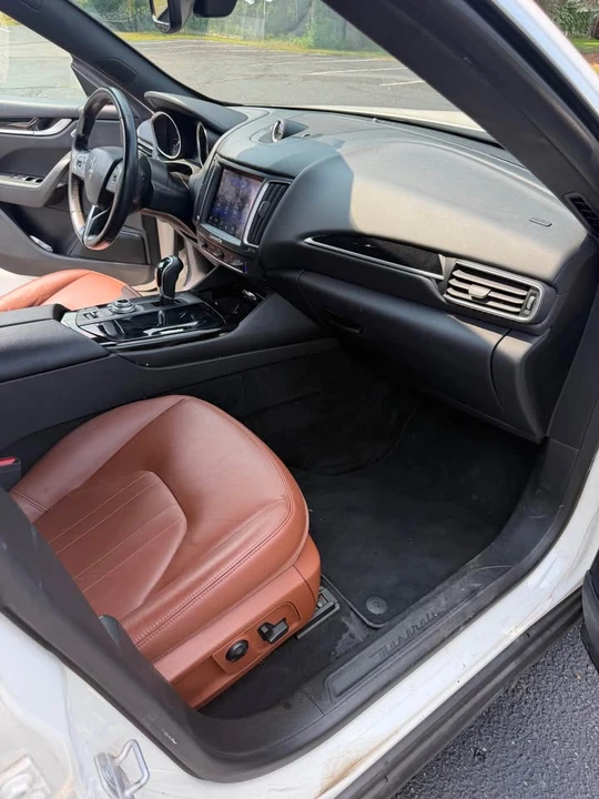 2018 Maserati Levante - Image 11 of 16