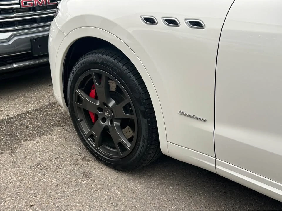 2018 Maserati Levante - Image 12 of 20