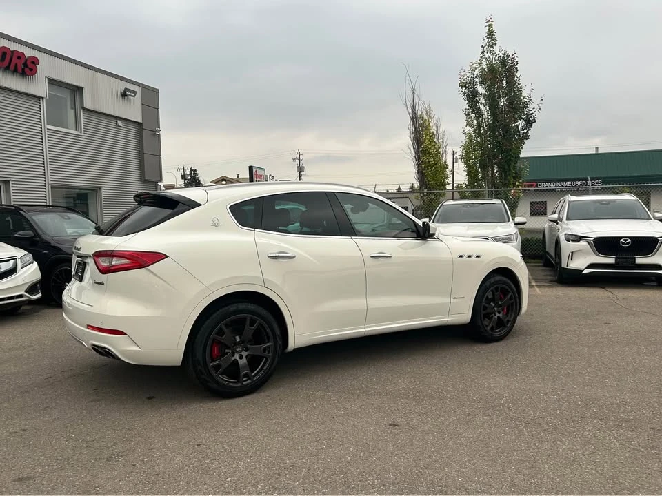 2018 Maserati Levante - Image 9 of 20