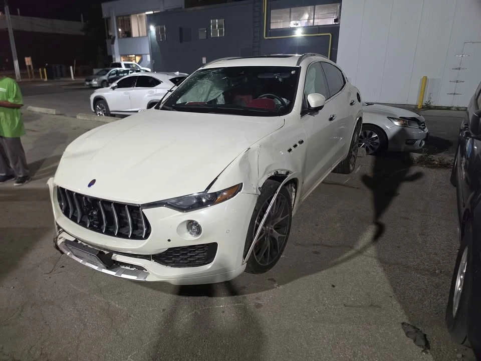 2018 Maserati Levante - Image 2 of 11