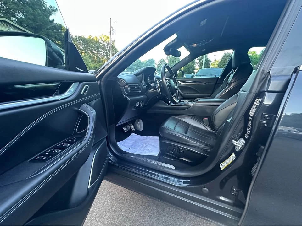 2018 Maserati Levante - Image 12 of 17