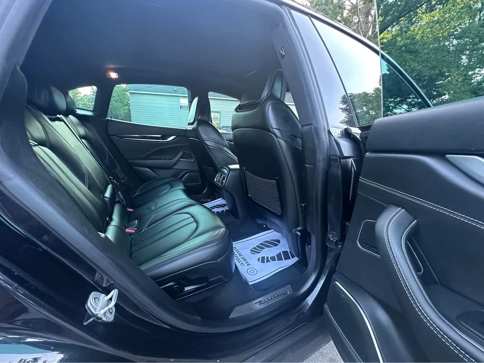 2018 Maserati Levante - Image 15 of 17