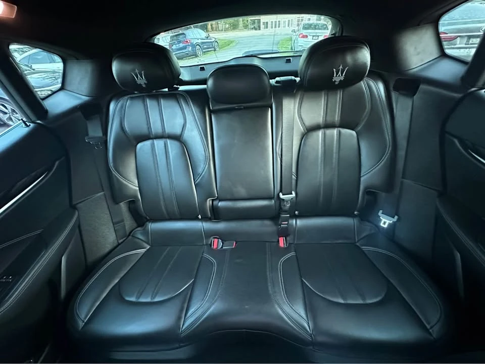 2018 Maserati Levante - Image 16 of 17
