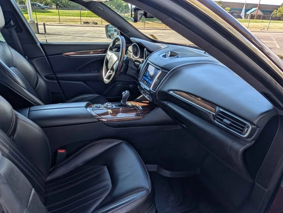 2018 Maserati Levante - Image 10 of 18