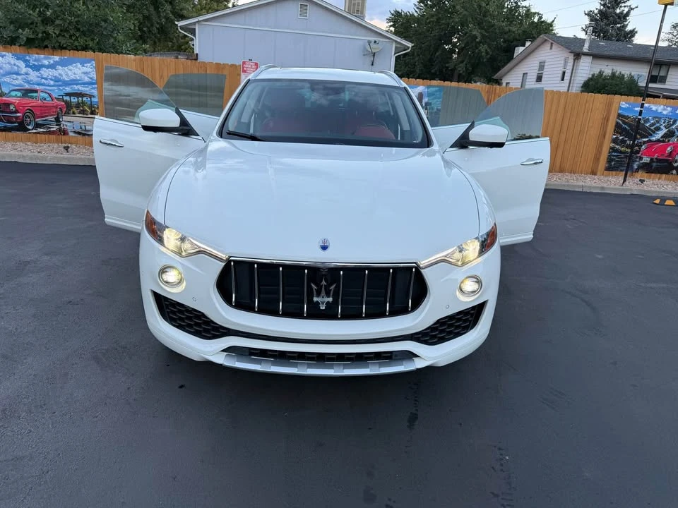 2018 Maserati Levante - Image 2 of 11