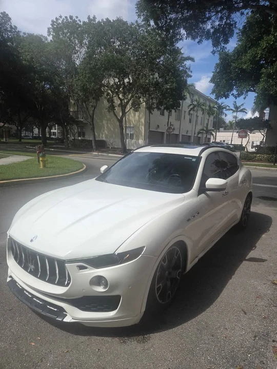 2018 Maserati Levante - Image 4 of 11