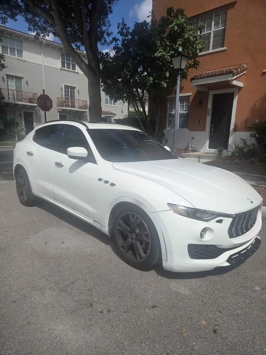 2018 Maserati Levante - Image 3 of 11