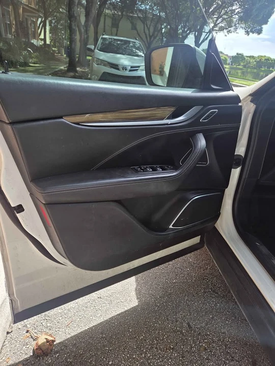 2018 Maserati Levante - Image 11 of 11