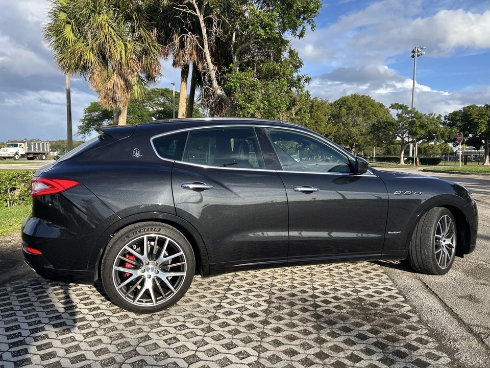 2018 Maserati Levante - Image 11 of 21