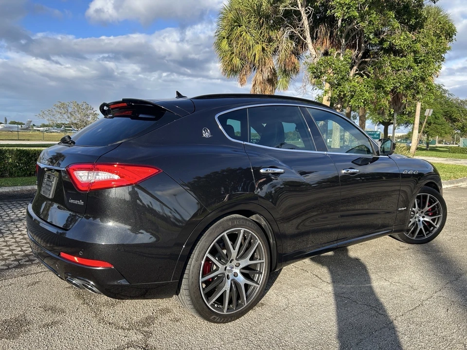 2018 Maserati Levante - Image 17 of 31