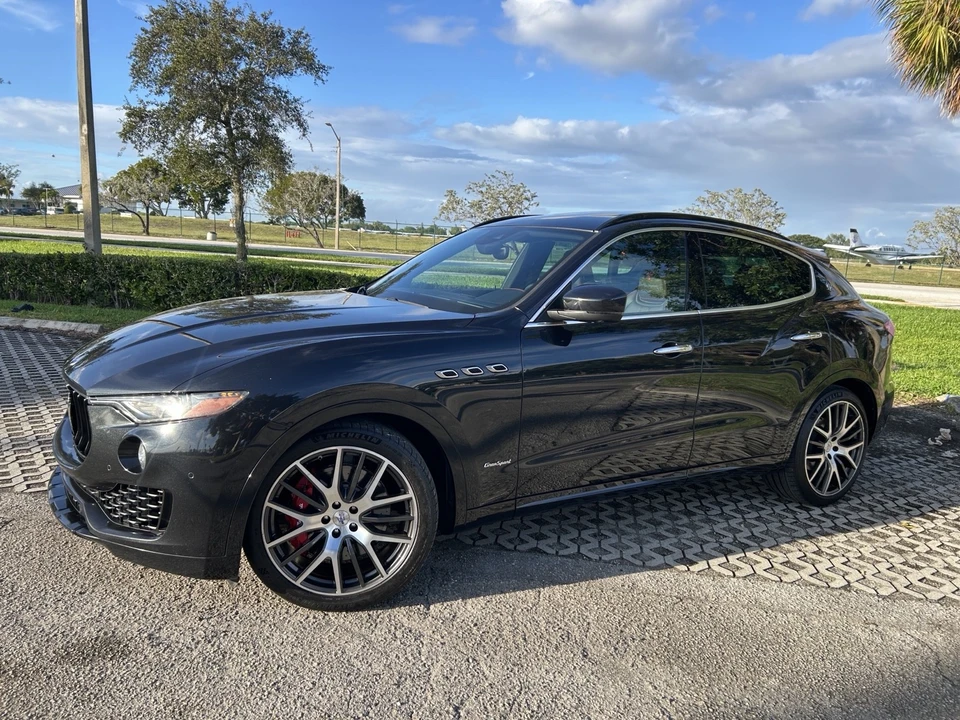 2018 Maserati Levante - Image 2 of 21