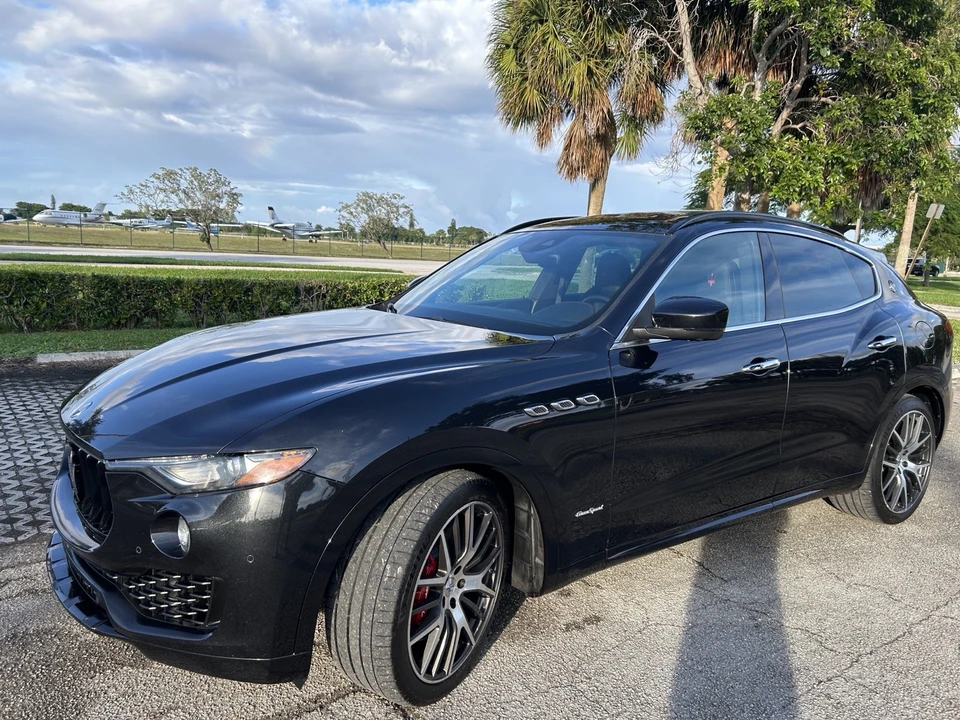 2018 Maserati Levante - Image 9 of 21