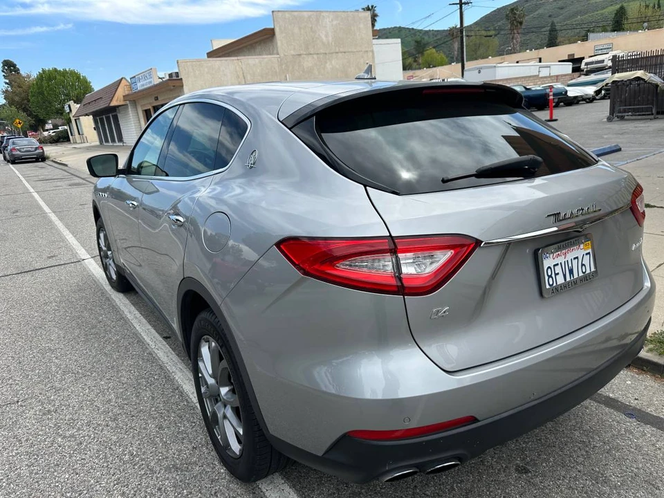 2018 Maserati Levante - Image 4 of 9
