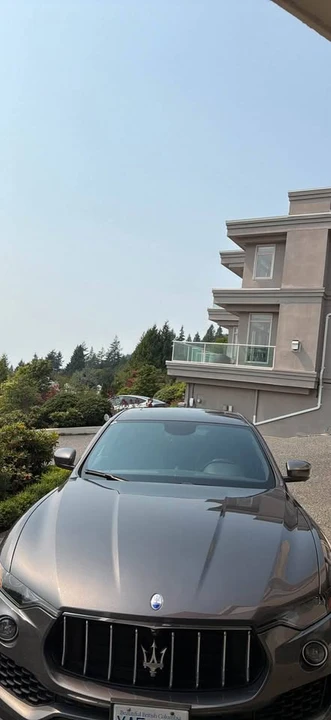2018 Maserati Levante - Image 3 of 4