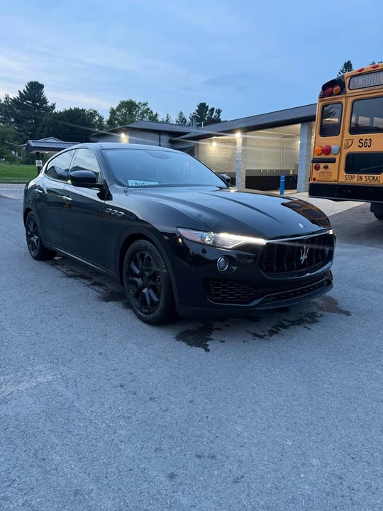 2018 Maserati Levante - Image 2 of 5