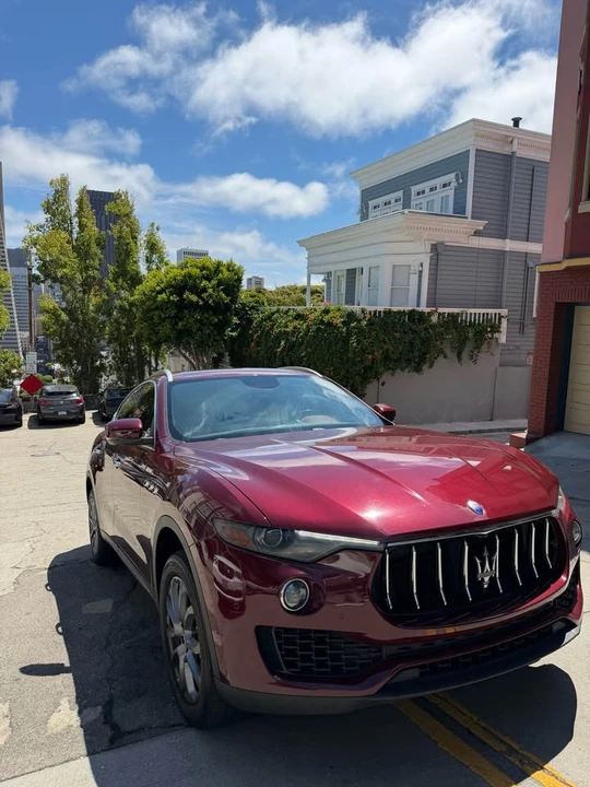 2018 Maserati Levante - Image 2 of 11