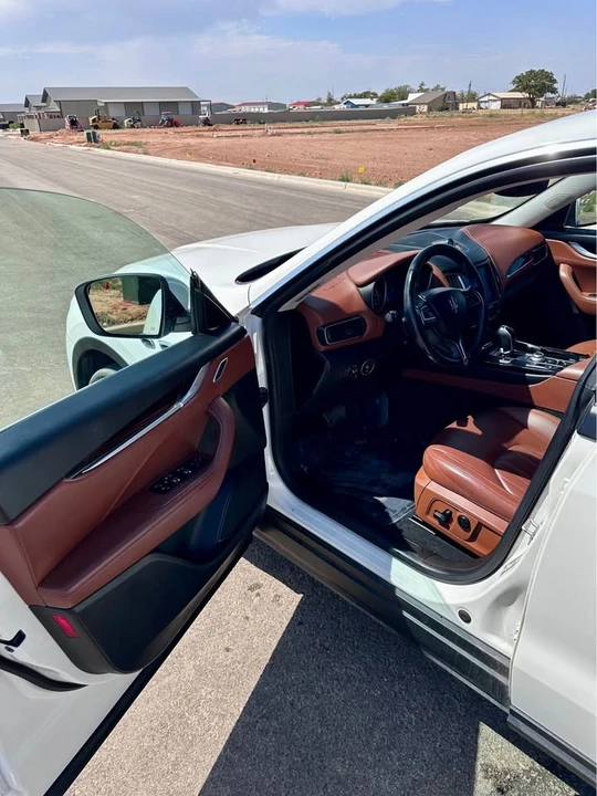 2018 Maserati Levante - Image 15 of 17