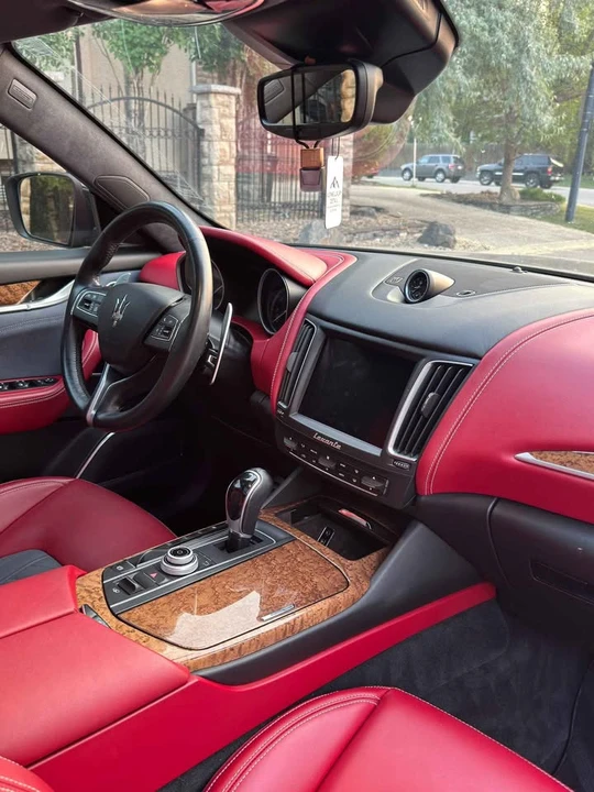 2018 Maserati Levante - Image 10 of 20