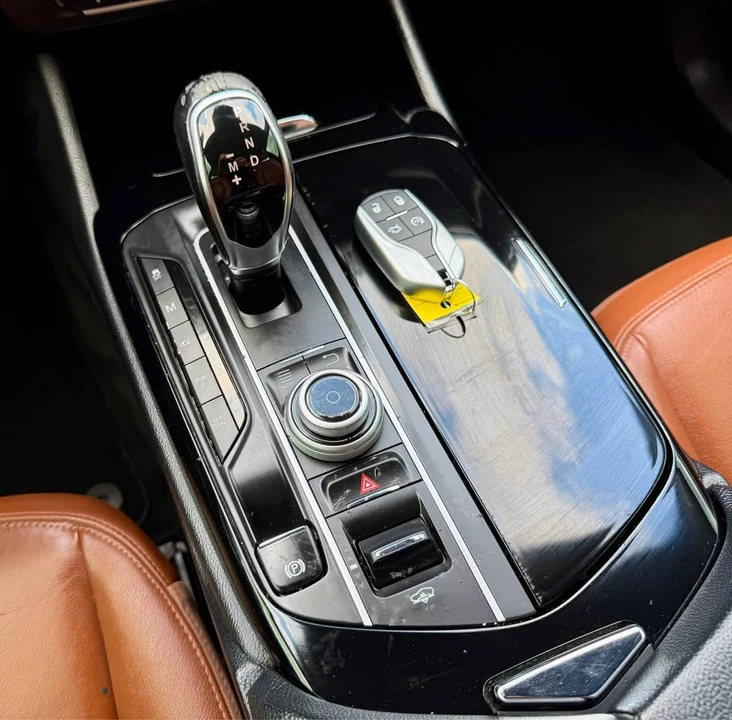 2018 Maserati Levante - Image 16 of 20
