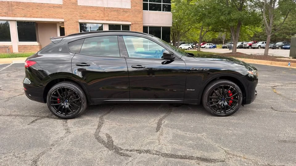 2018 Maserati Levante - Image 8 of 18