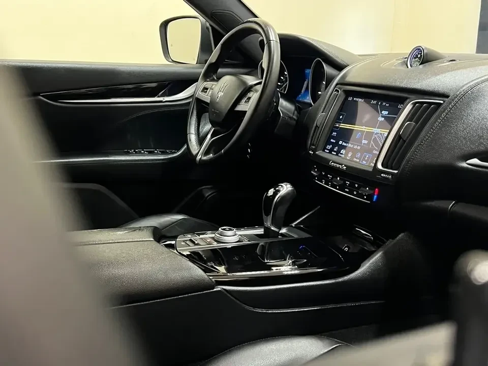 2018 Maserati Levante - Image 14 of 18