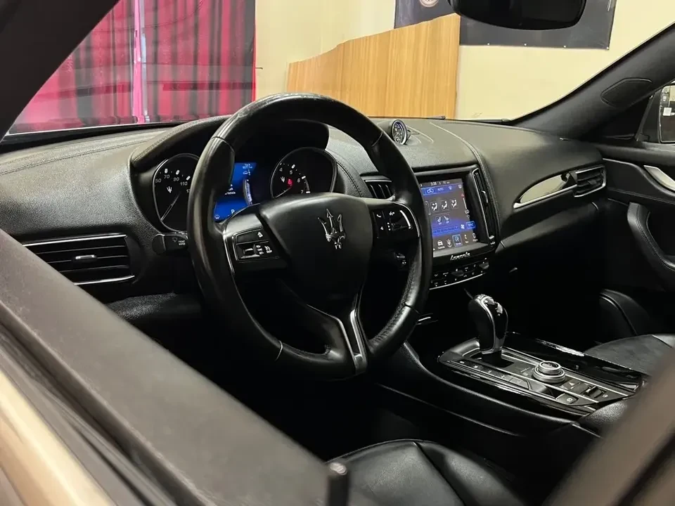 2018 Maserati Levante - Image 7 of 18