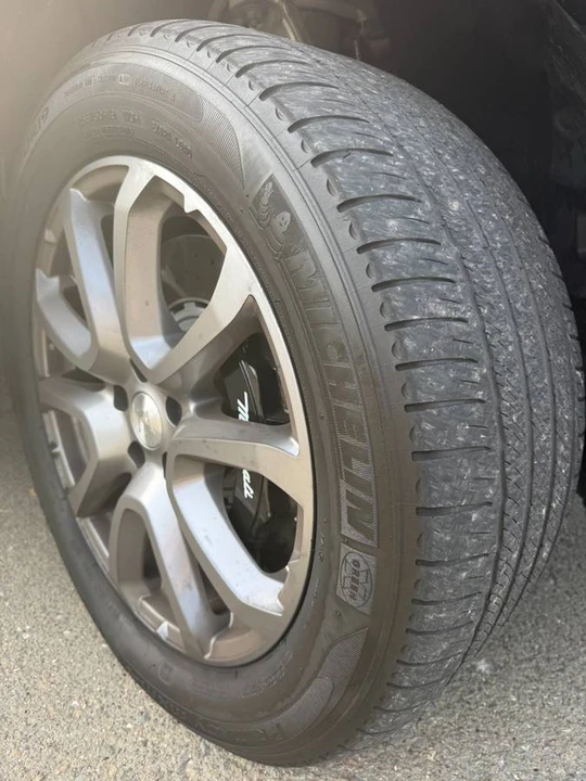 2018 Maserati Levante GTS - Image 5 of 11