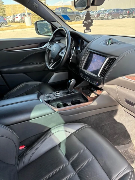2018 Maserati Levante - Image 15 of 19