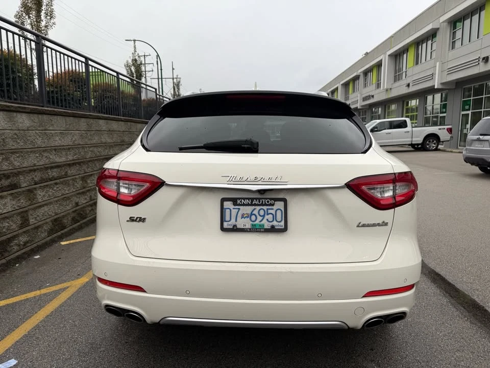 2018 Maserati Levante - Image 3 of 8