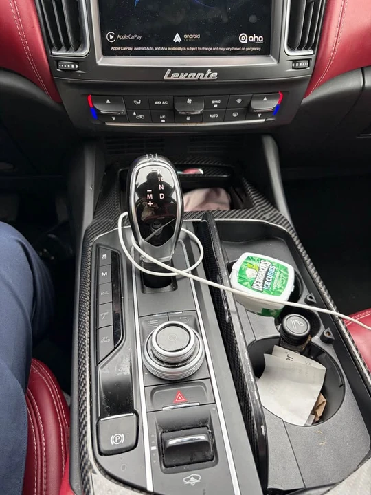 2018 Maserati Levante - Image 15 of 20