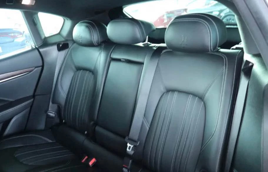 2018 Maserati Levante - Image 5 of 8