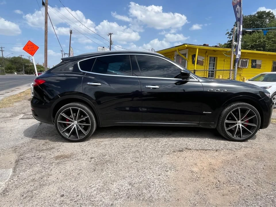 2018 Maserati Levante - Image 5 of 20
