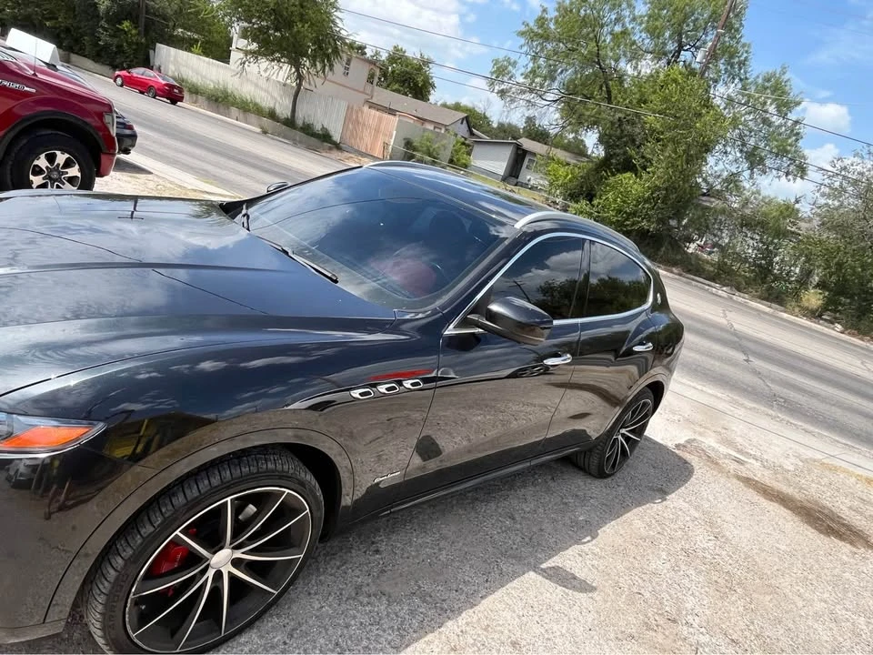 2018 Maserati Levante - Image 17 of 20